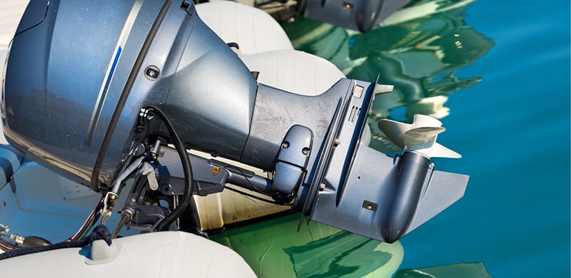 Comparison of Inboard vs Outboard Motor Performance 