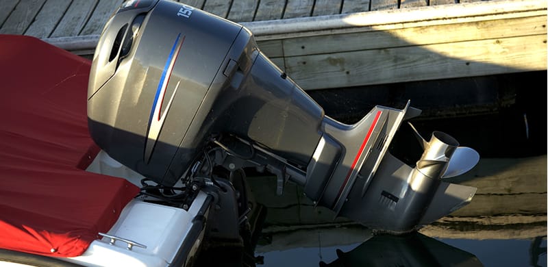 Propeller On $-Stroke Engine Boat