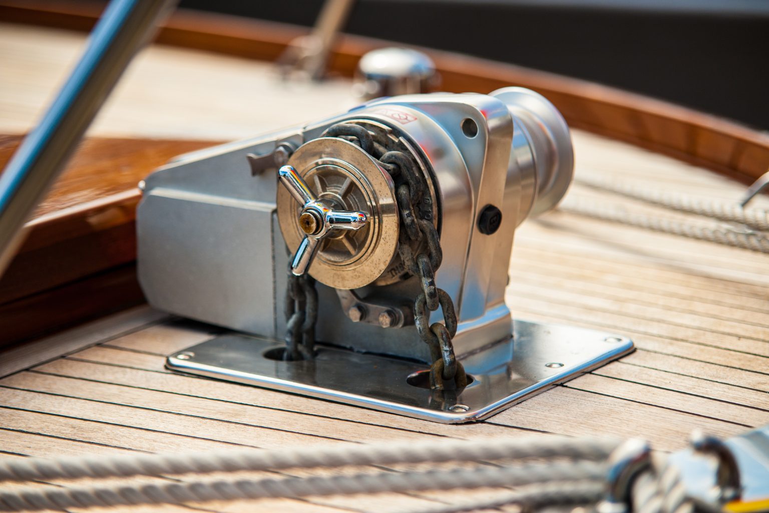 Saltwater Electric Anchor Winch