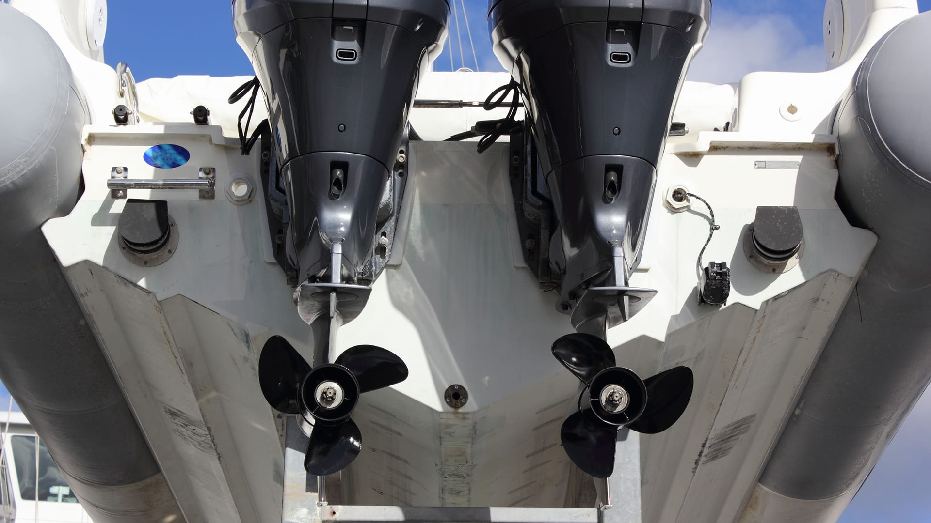 How to loose and remove Prop Nut 