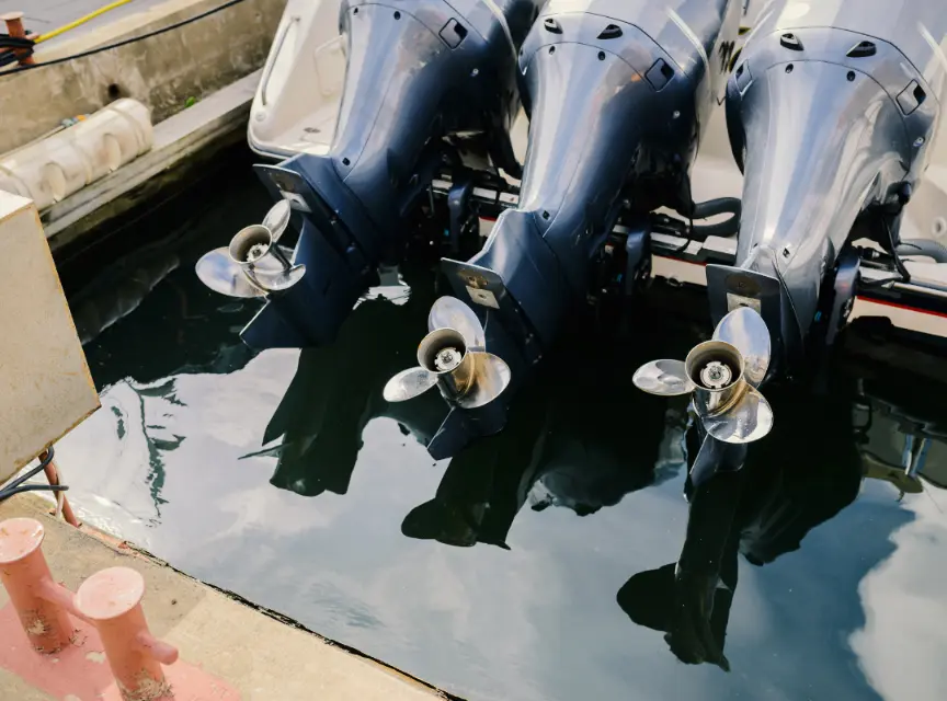 Which Is Better For Bass Boats Fury 4 Or 3blade 