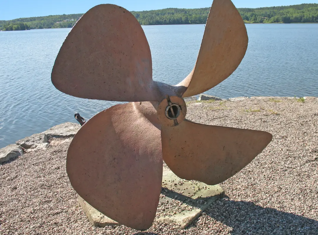 boat engine propeller