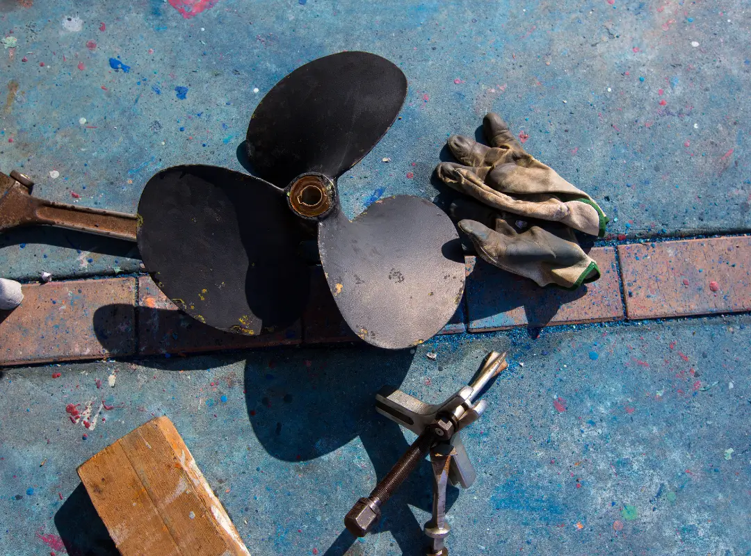 bass boat propeller